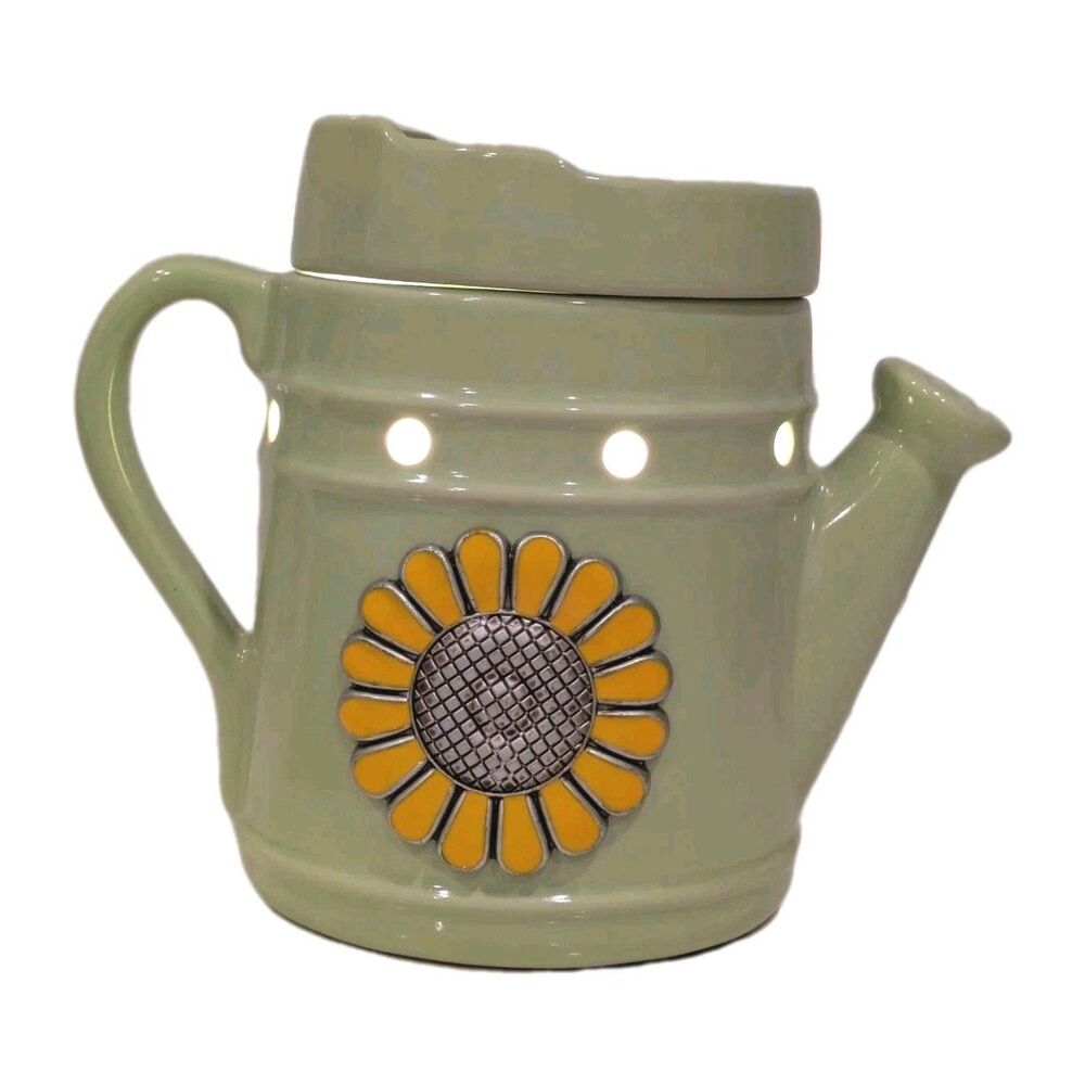 Scentsy Green Thumb Wax Warmer Full-Size Cute Watering Can Green Yellow